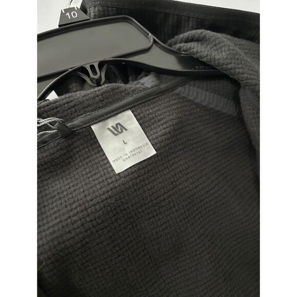 VRST Men’s Cold Weather Performance Hooded Jacket Wind & Water Resistant Black L - Picture 7 of 9